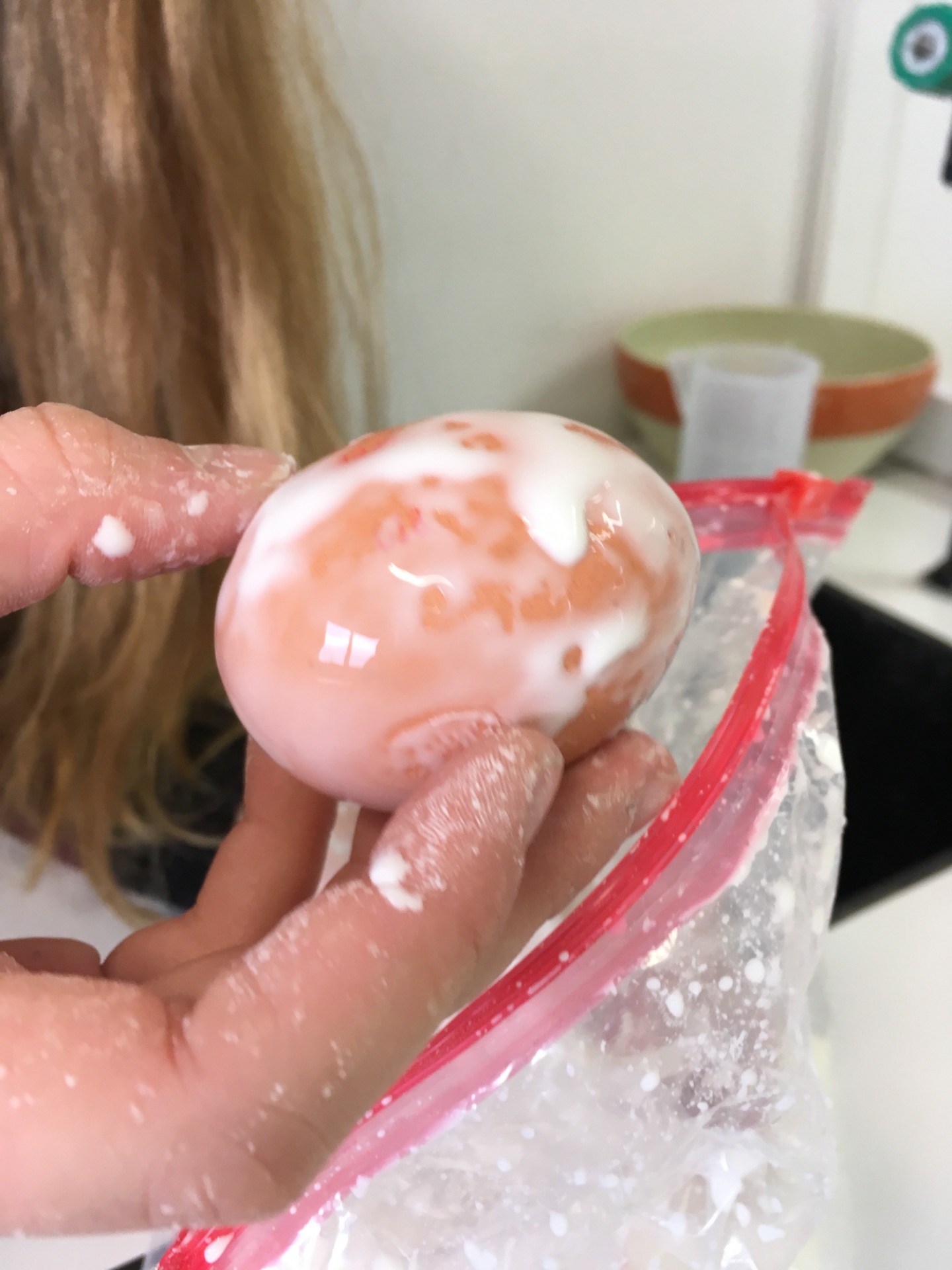 Découverte de l'oeuf intact